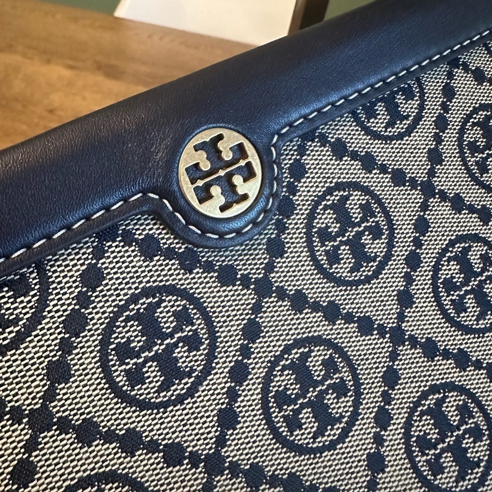 NWT! NEW! Tory Burch T Monogram Jacquard Mini Pouchette Navy 2 in 1 Shoulder Bag - Picture 5 of 16
